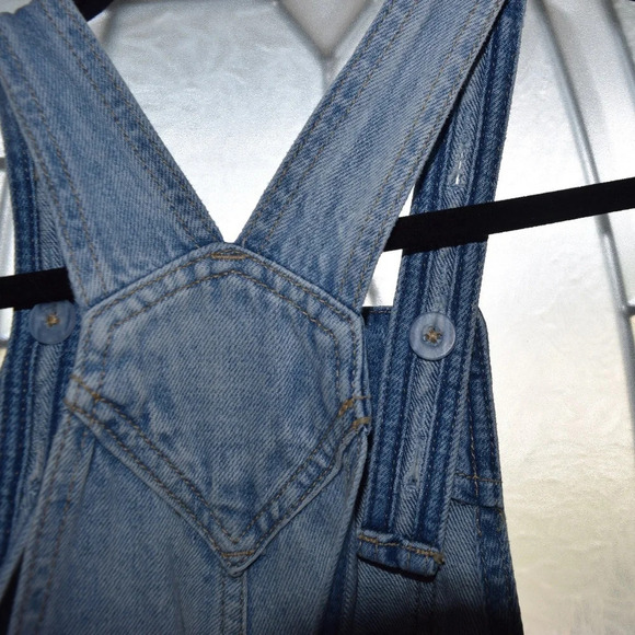 New OLD NAVY Kids Light Blue Denim Overalls Size S(6-7) - Picture 3 of 5